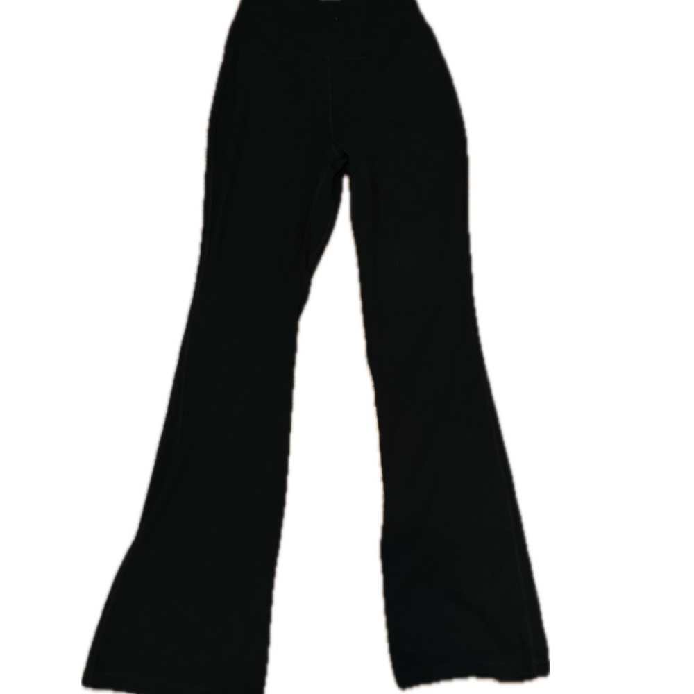 butter aritzia flare leggings